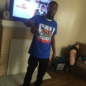 Meet your Posher, Elijah